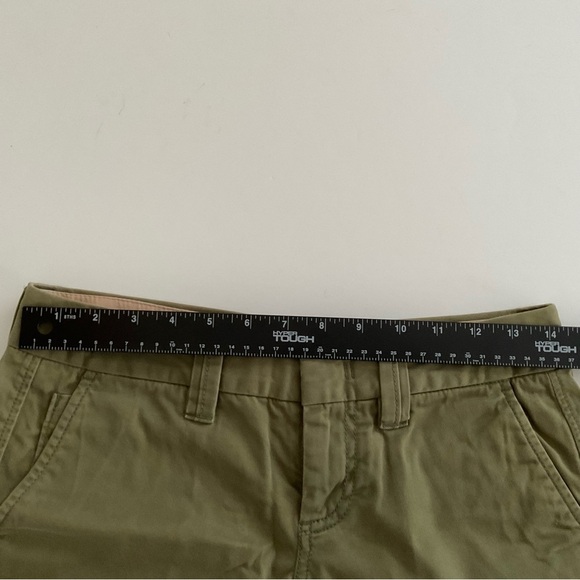 Banana Republic Roll Up Chino Short Sz 0 Olive Green Weekender Preppy - Picture 4 of 12